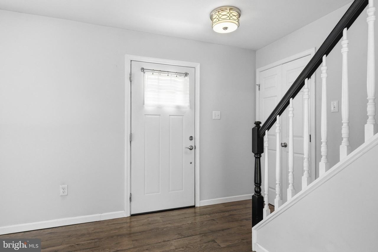 6 Greystone Cir - Photo 4 of 42