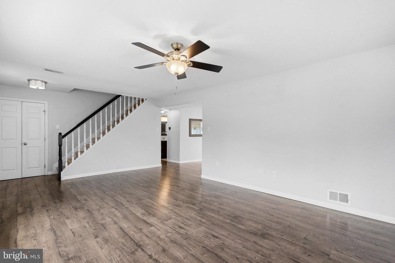 6 Greystone Cir - Photo 5 of 42