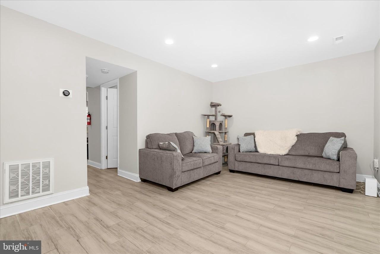 4407 Eagle Ct - Photo 4 of 27