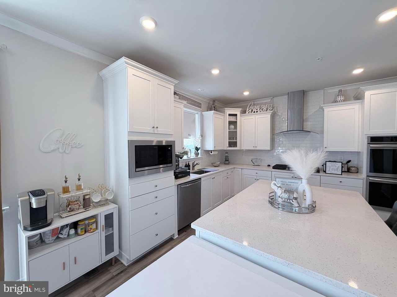 2835 Bridgewater Dr - Photo 5 of 45