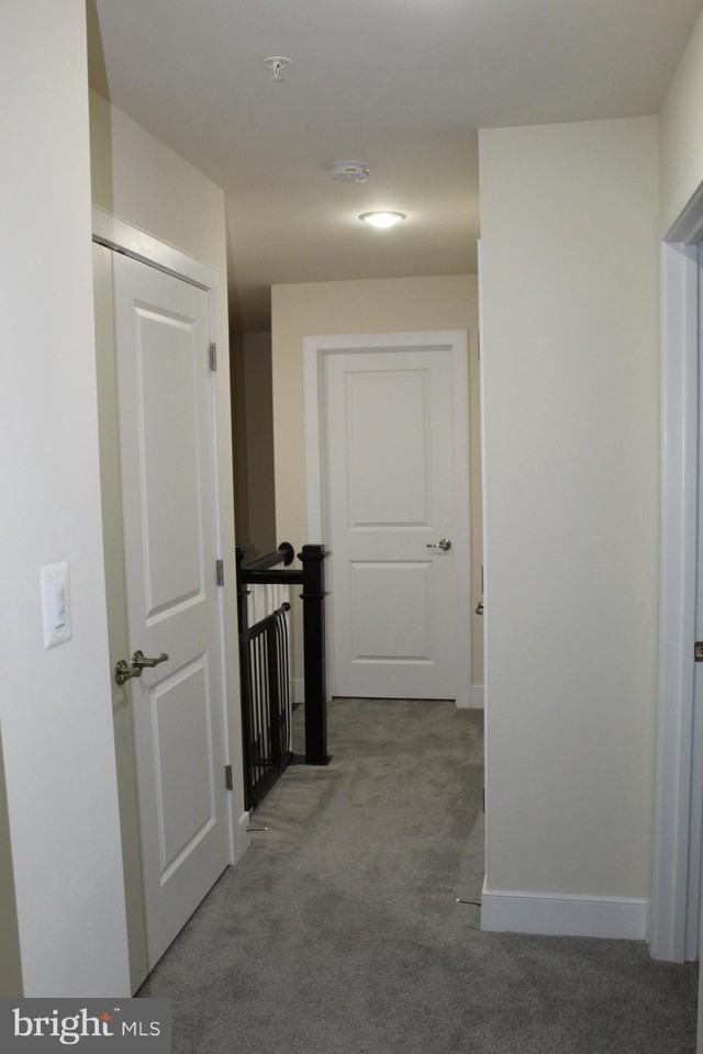 22620 Tate St - Photo 4 of 9