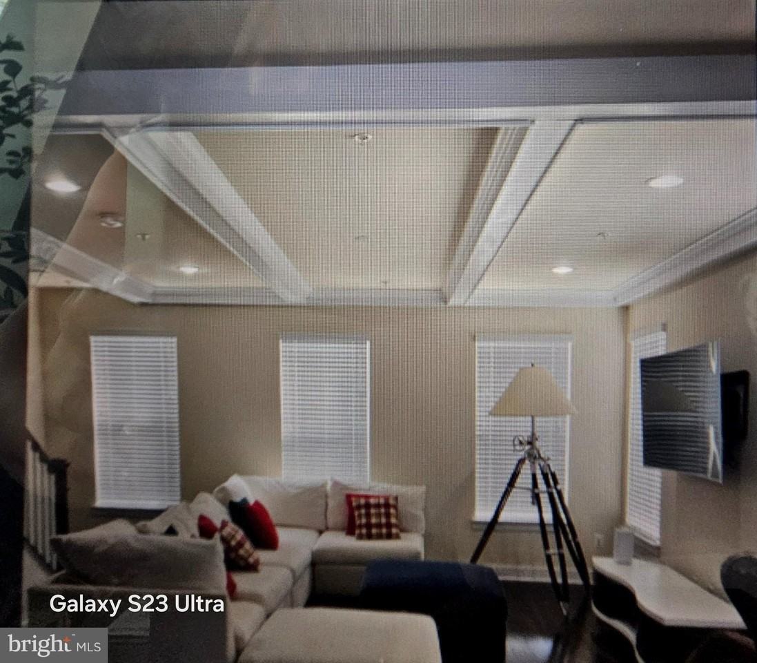 22620 Tate St - Photo 7 of 9