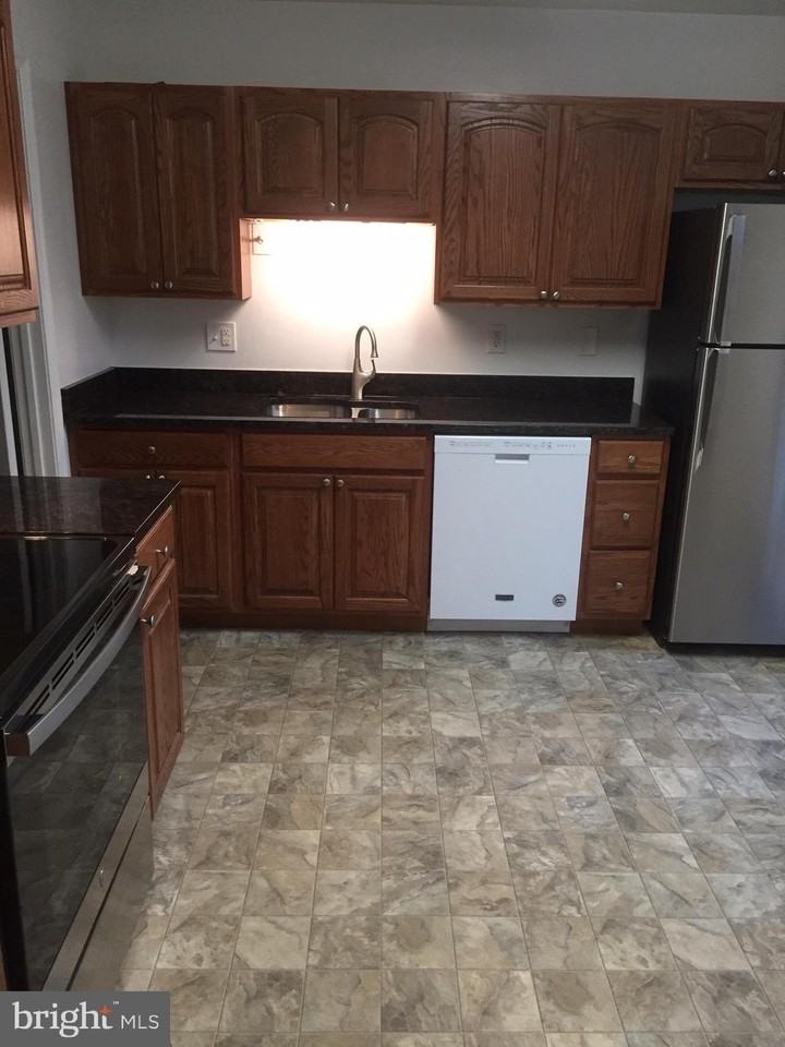 14827 Belle Ami Dr - Photo 5 of 22