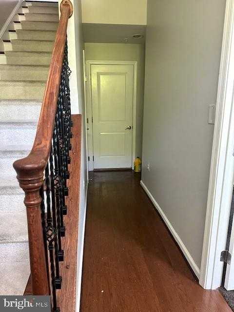 5504 Glover Park Dr - Photo 5 of 17