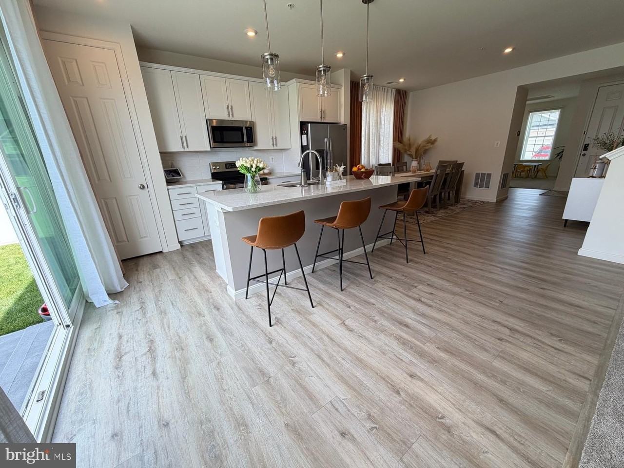 12710 Nelson Dr - Photo 5 of 40