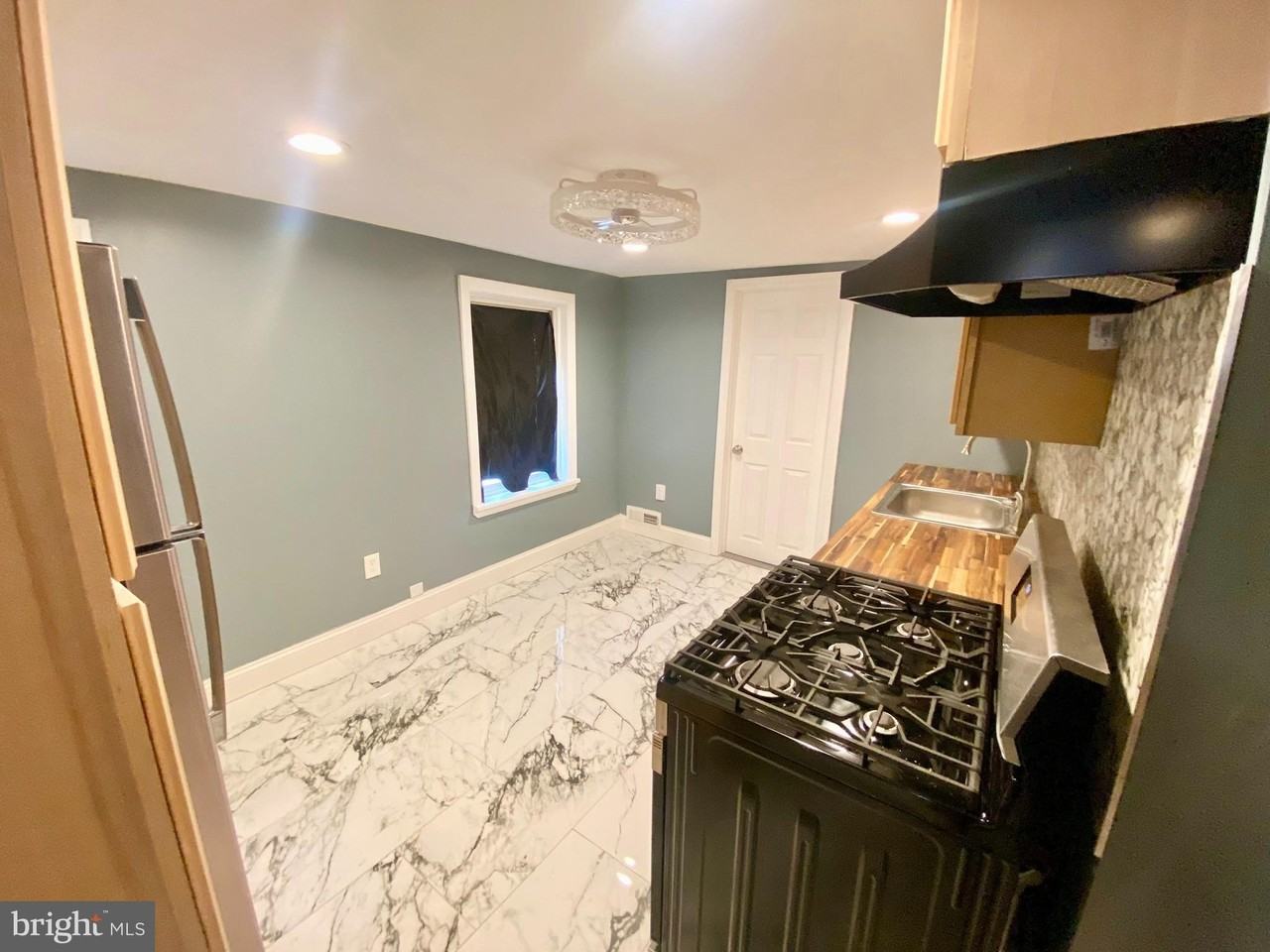 34 Southard St #2 - Photo 3 of 17