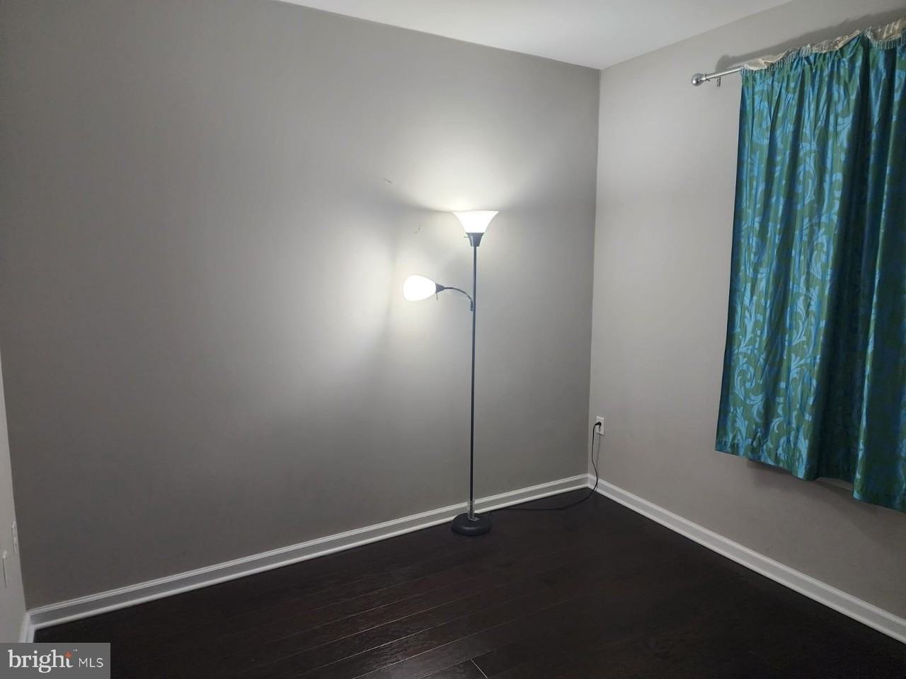 1118 Halifax Pl - Photo 4 of 10