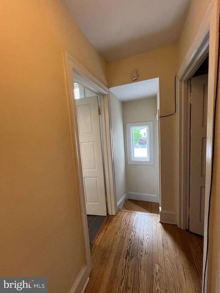 200 Nassau St #2 - Photo 4 of 9