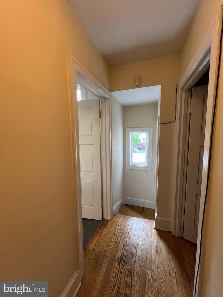 200 Nassau St #2 - Photo 5 of 9