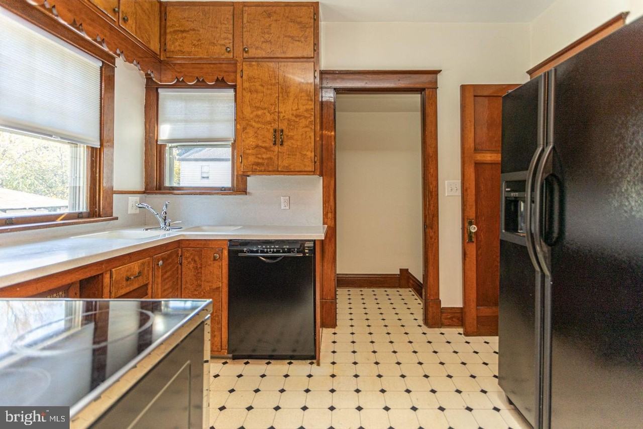 1525 Yardley Newtown Rd - Photo 6 of 15