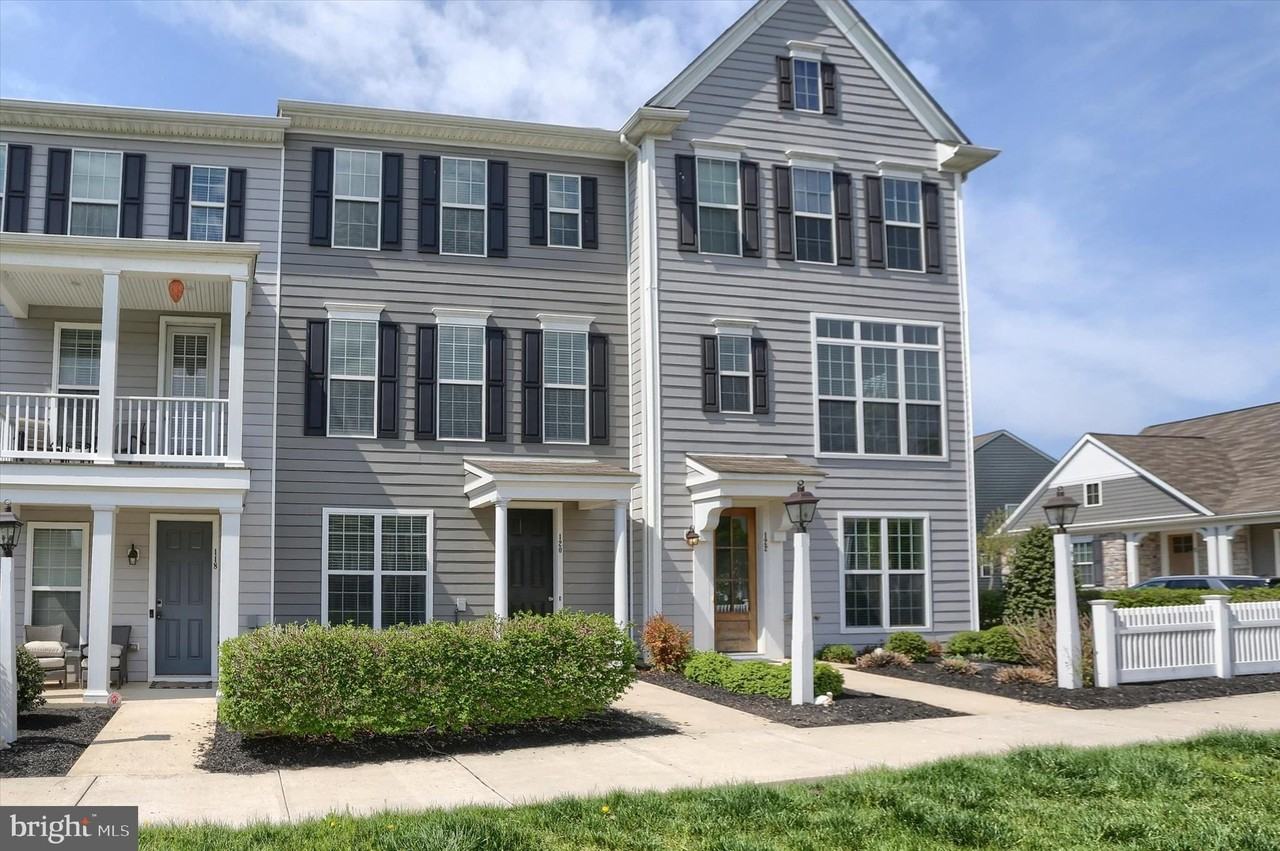 120 Morefield Way - Photo 3 of 31