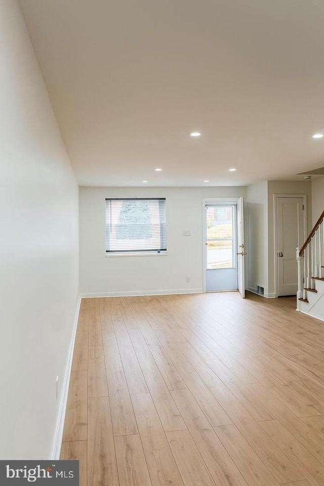 753 Bennington Rd - Photo 3 of 17