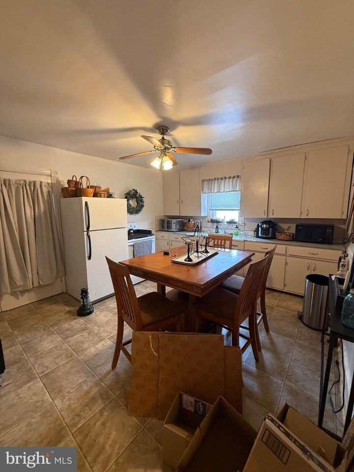 19 Cumberland Ave - Photo 2 of 12