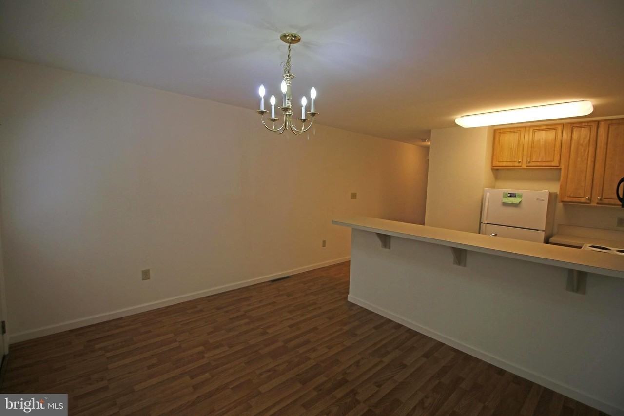 63 N Cherry St - Photo 6 of 19