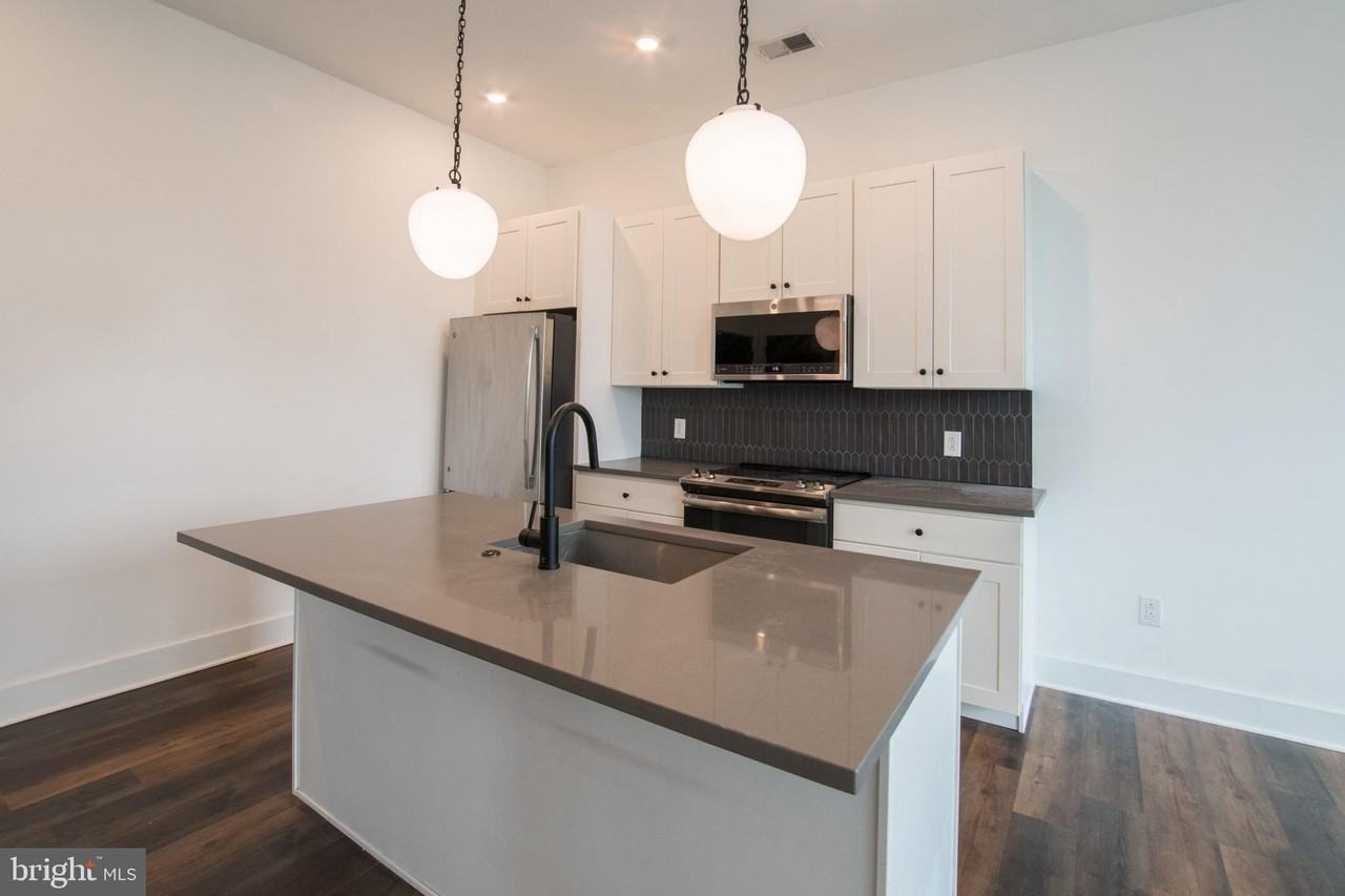 2940 W Thompson St #203 - Photo 6 of 26