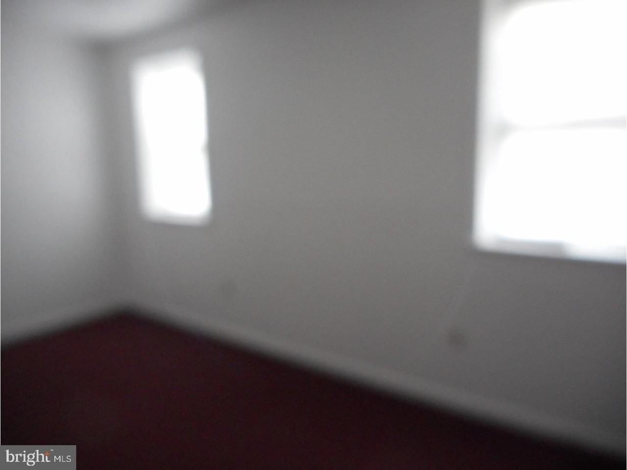 753 S Jessup St - Photo 3 of 5