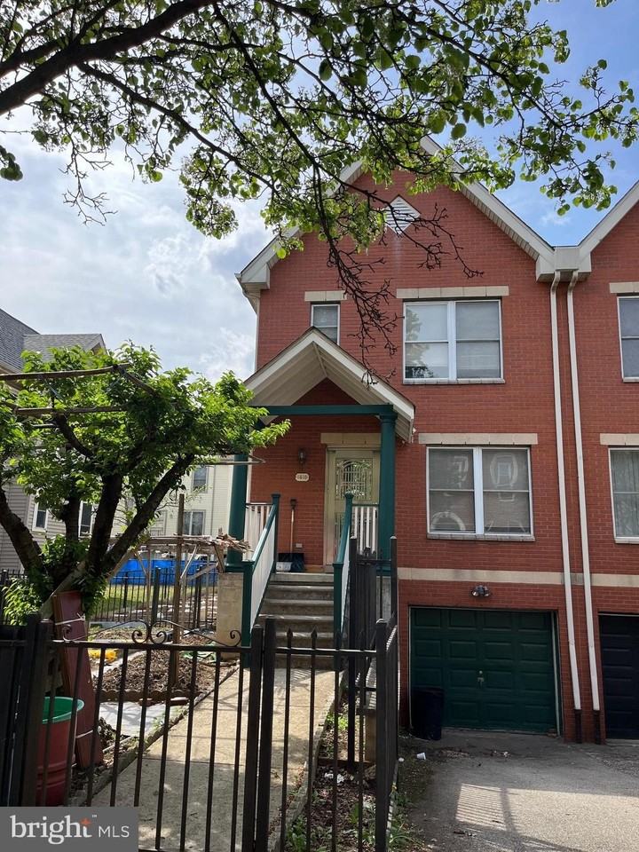 1416 N 18th St - Photo 4 of 19