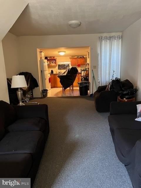 2424 S Millick St - Photo 3 of 23