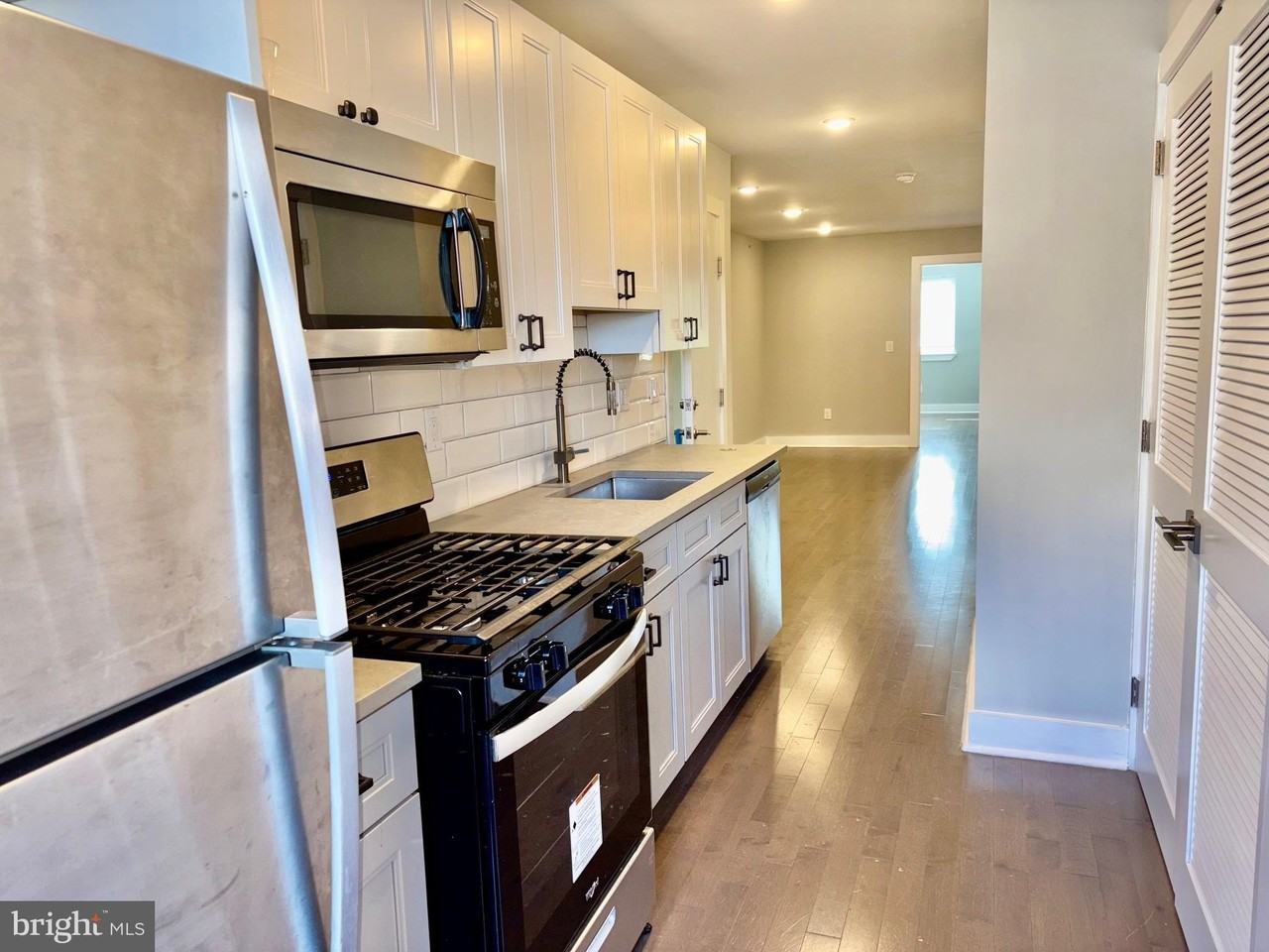 5334 Cedar Ave #8 - Photo 3 of 12