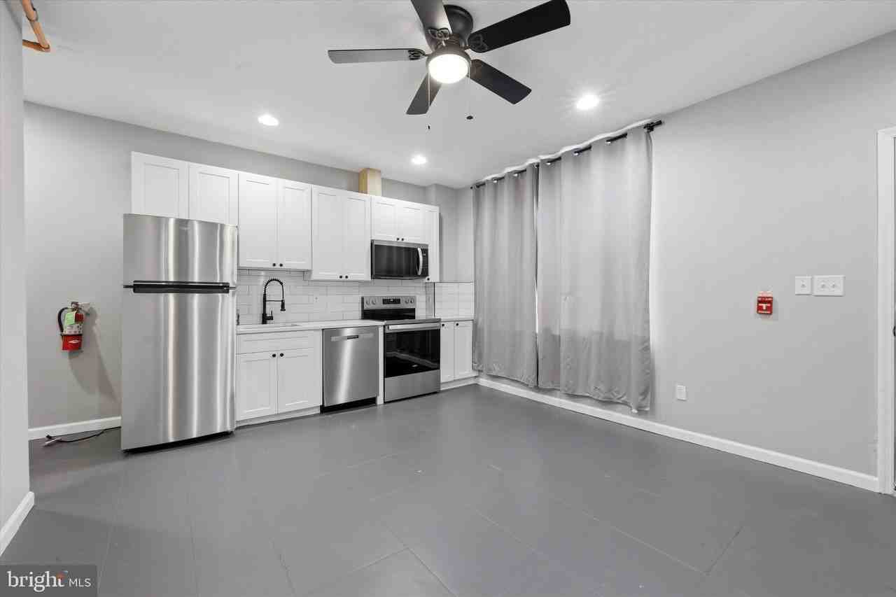 1221 S 19th St #A - Photo 5 of 15