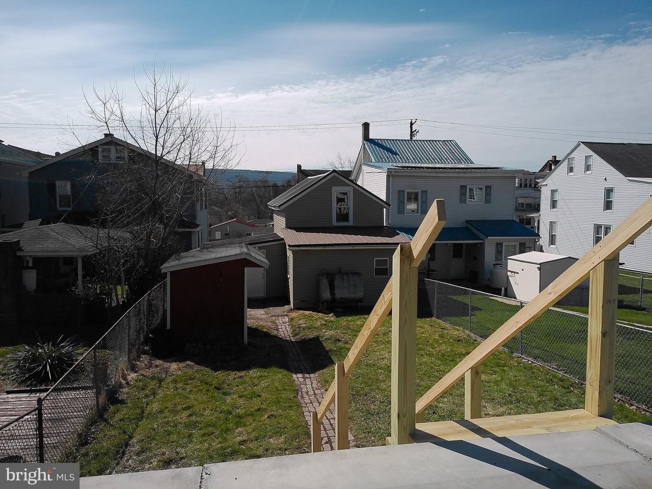 619 E Grand Ave - Photo 2 of 23