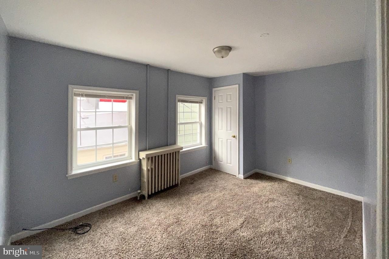 315 W Laurel Blvd #2ndFL - Photo 5 of 9