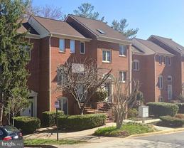 1849 N Uhle St #1 - Photo 1 of 1