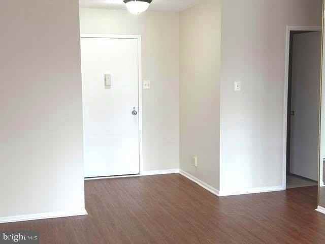 307 Yoakum Pkwy #310 - Photo 6 of 36