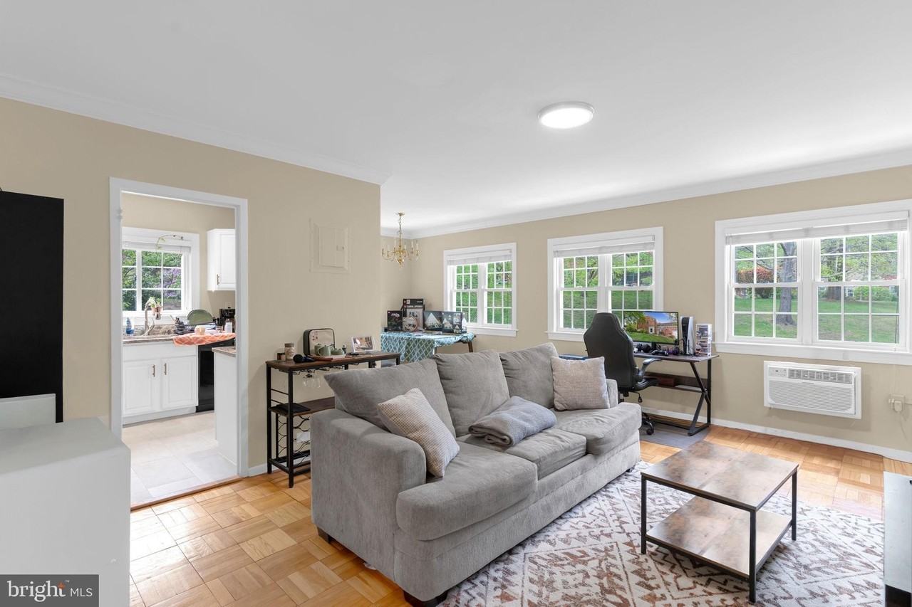 3623 Gunston Rd - Photo 4 of 20