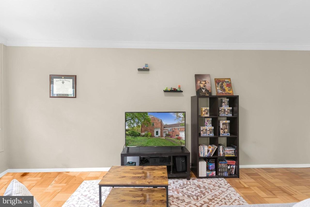 3623 Gunston Rd - Photo 6 of 20