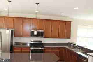 107 Poinsettia Way - Photo 7 of 25