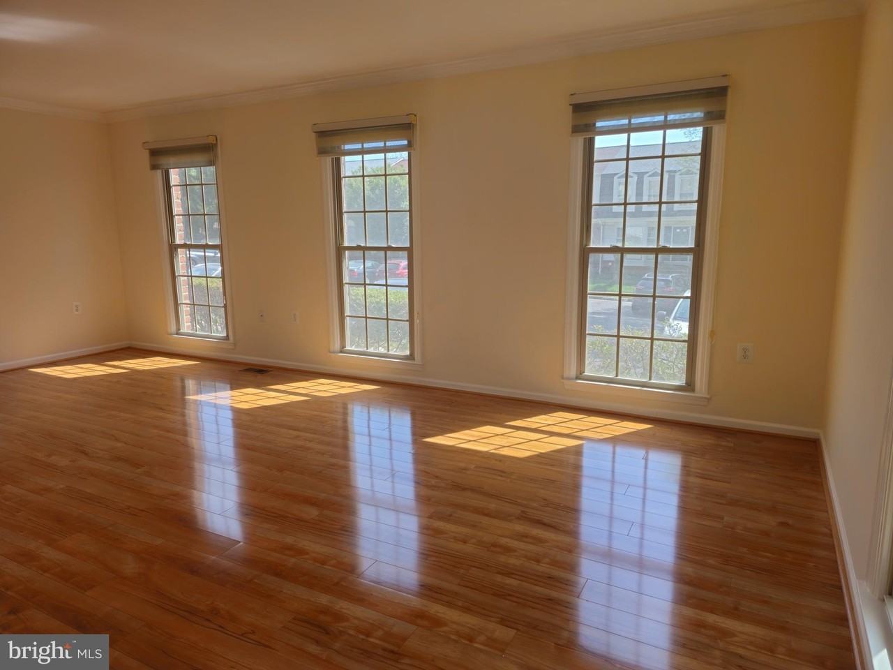 4508 Shoal Creek Ct - Photo 4 of 27