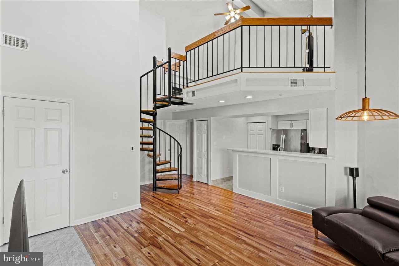 6000 Mersey Oaks Way Unit F - Photo 3 of 35