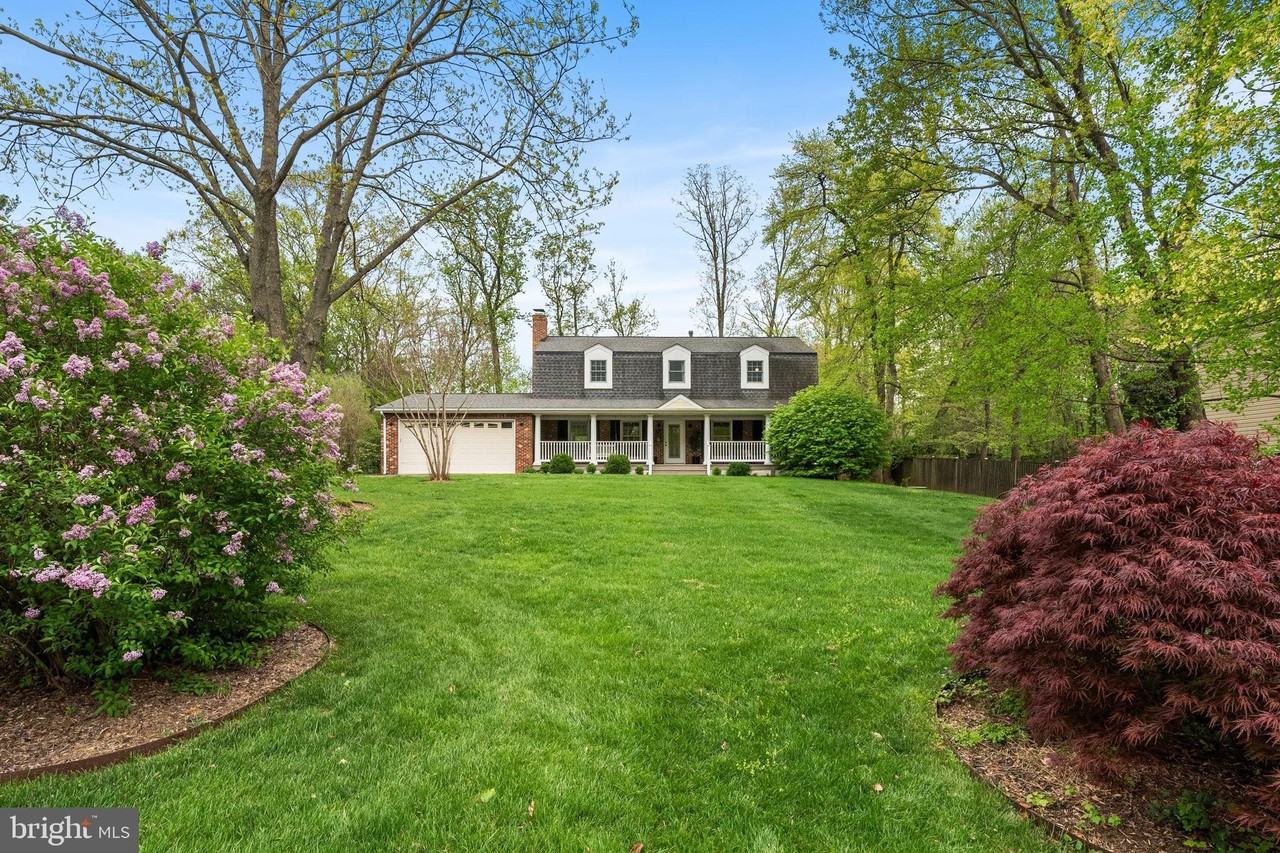 12013 Hamden Ct - Photo 2 of 33