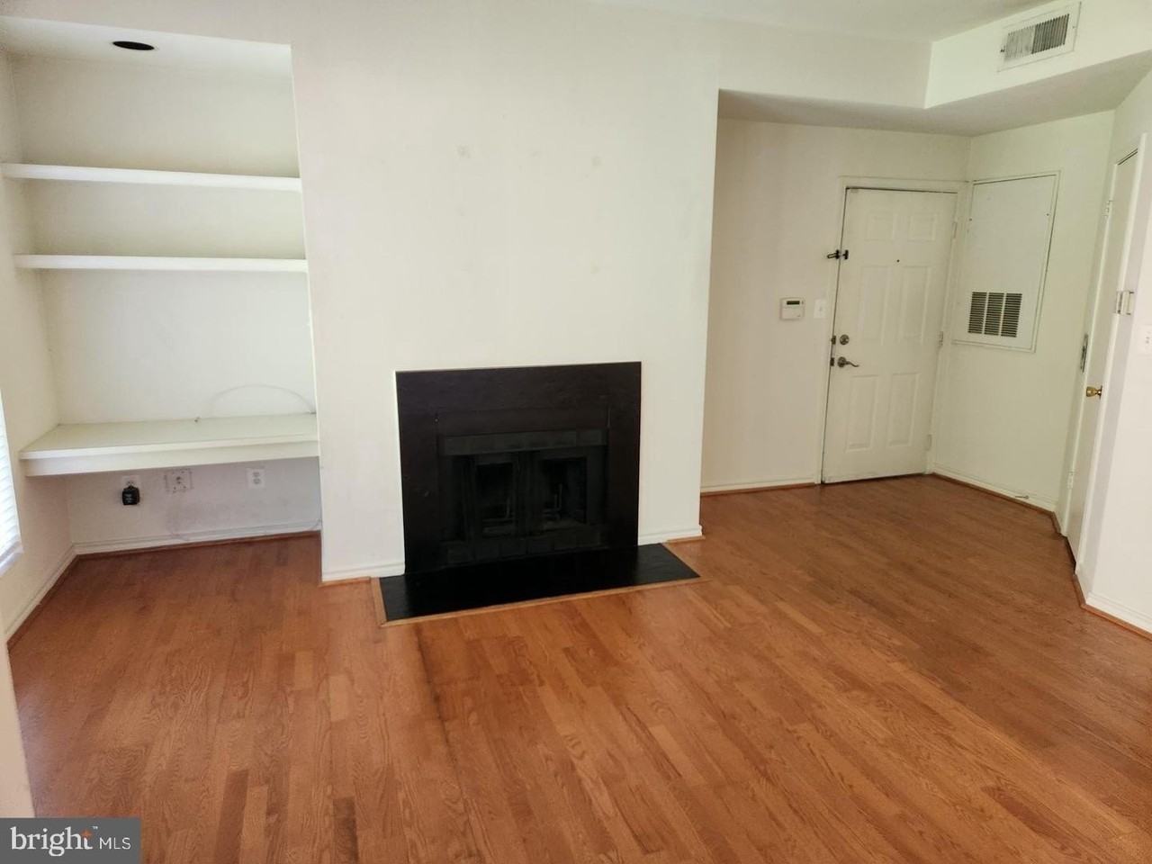 3916 Penderview Dr #426 - Photo 4 of 17