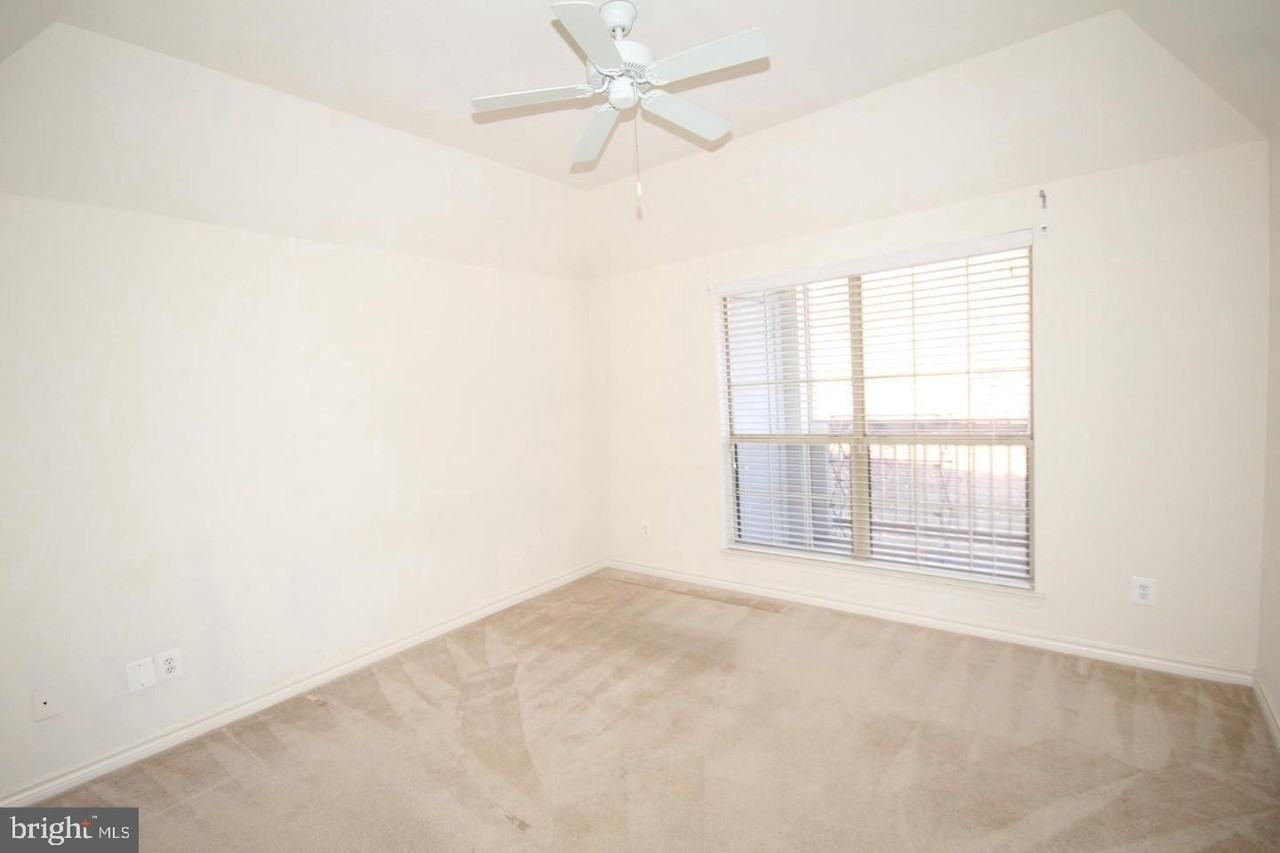 3916 Penderview Dr #426 - Photo 7 of 17