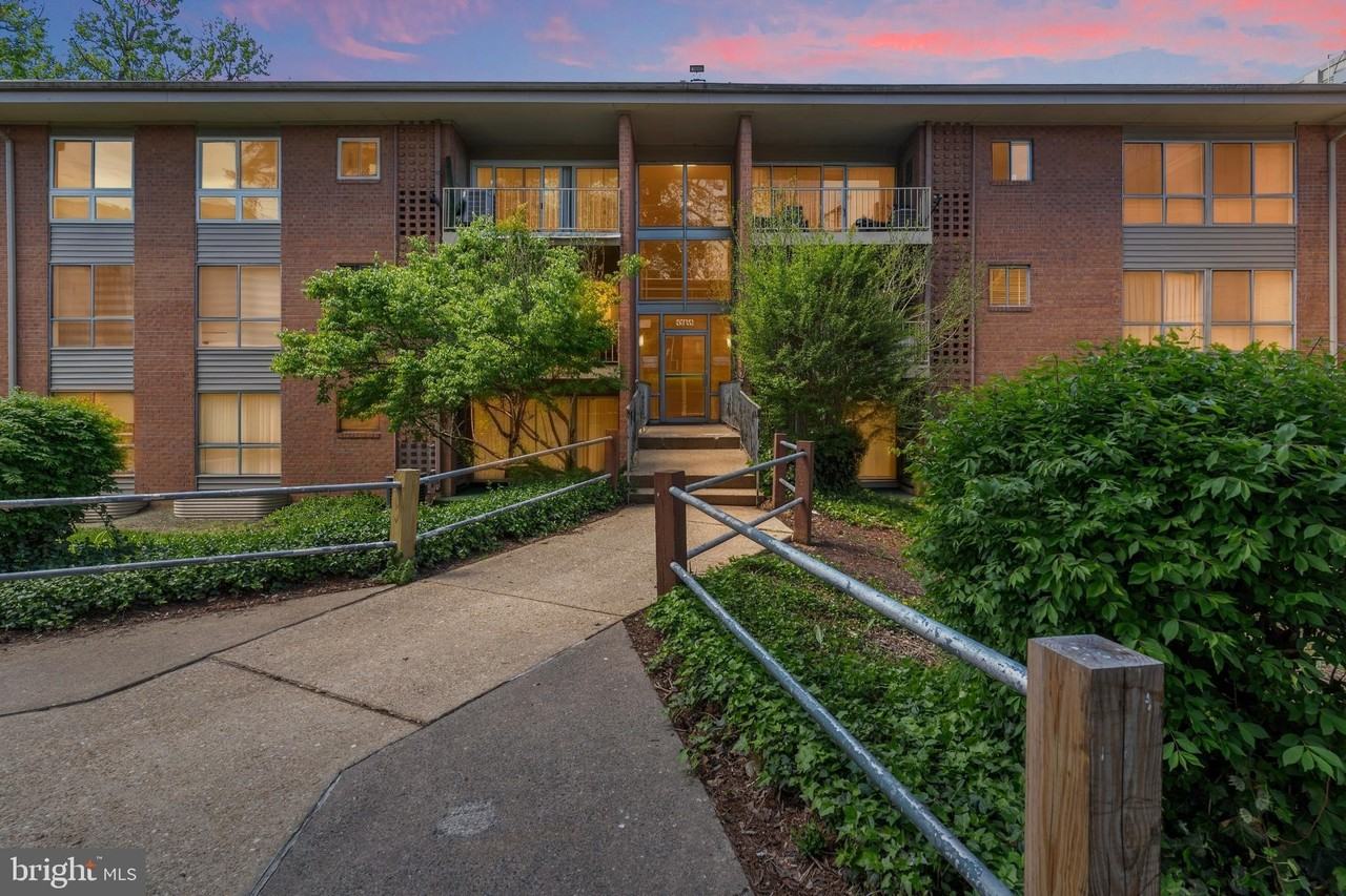 3712 N Rosser St #102 - Photo 2 of 19