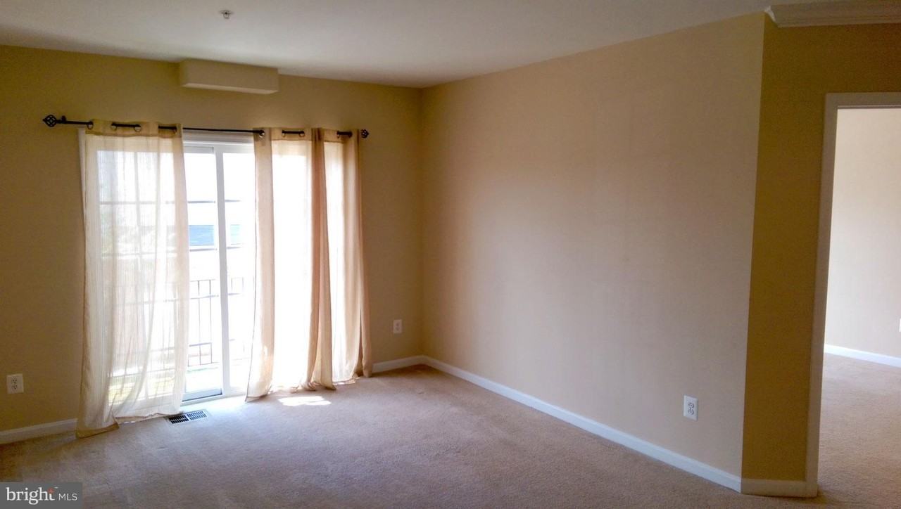 19263 Winmeade Dr - Photo 6 of 11