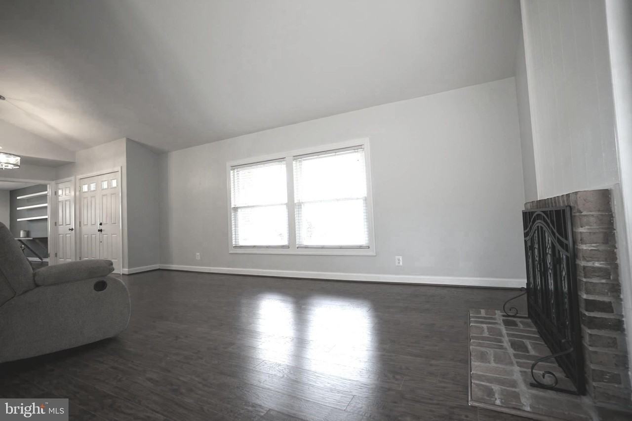 322 Sugarland Run Dr - Photo 7 of 46