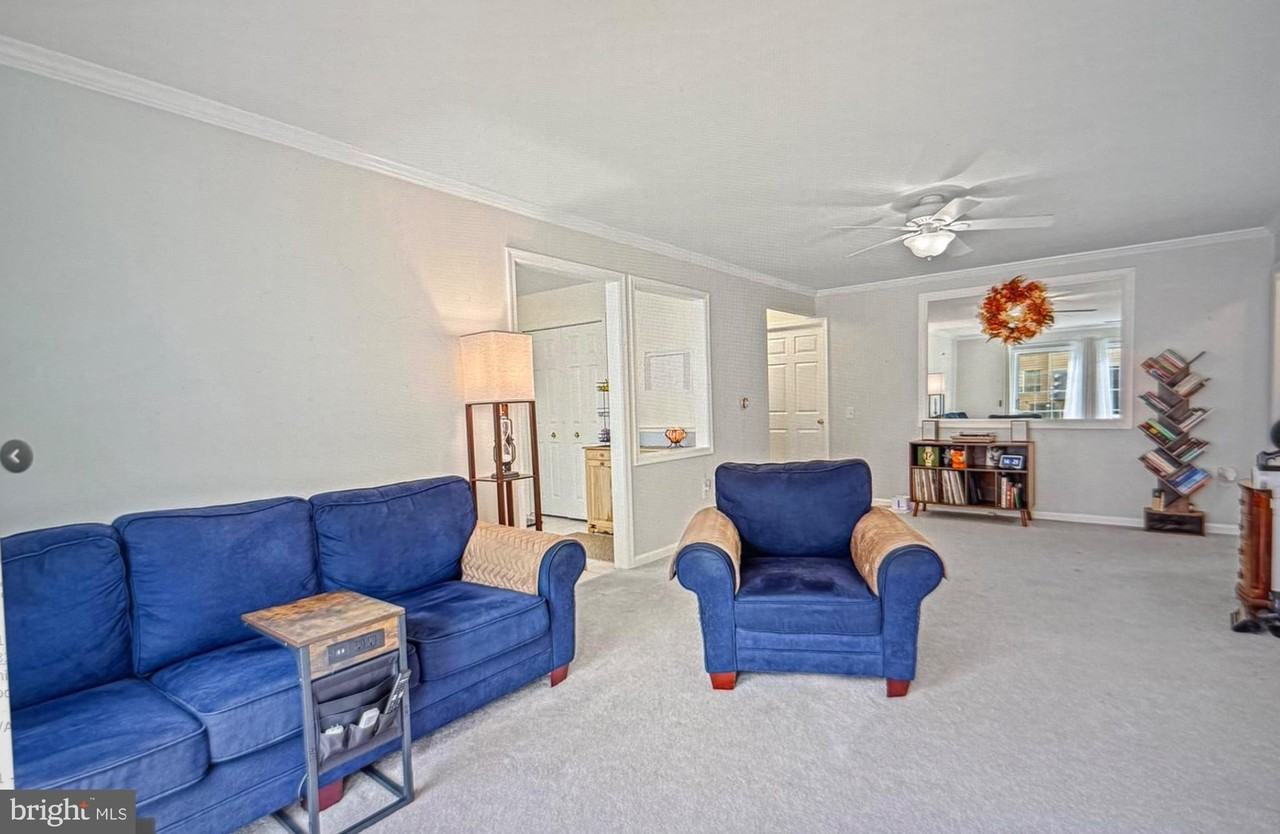 1130 Huntmaster Ter Ne #102 - Photo 4 of 8