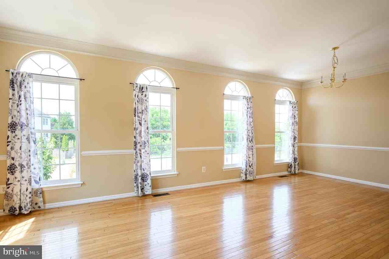 22544 Scattersville Gap Ter - Photo 3 of 25