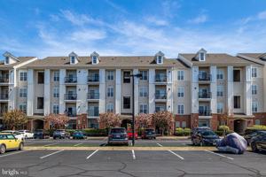 featured image of 21216 Mcfadden Sq #305