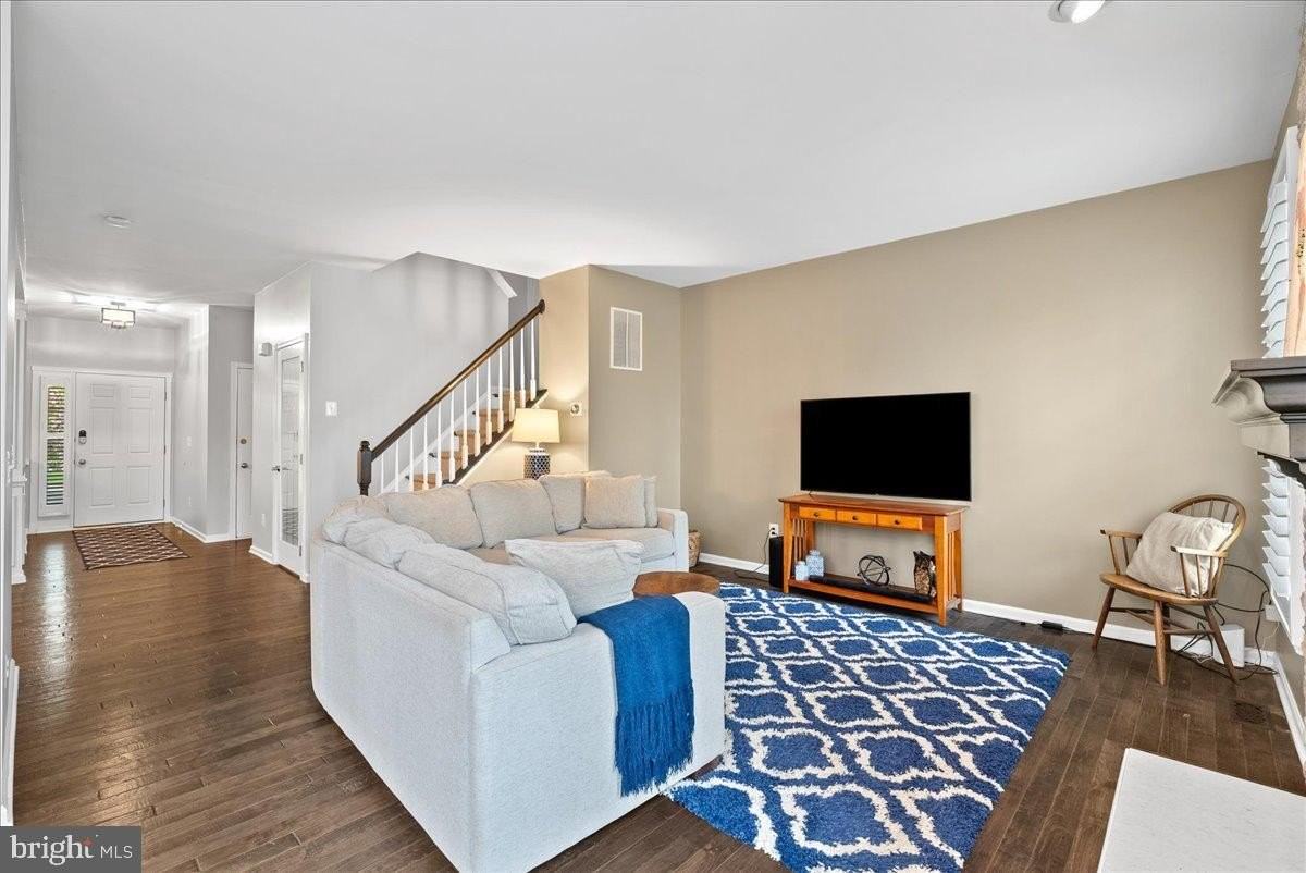 5502 Arrowfield Ter - Photo 6 of 27