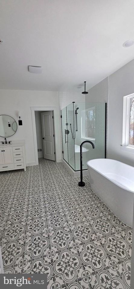 1152 Broad Lake Dr - Photo 6 of 17