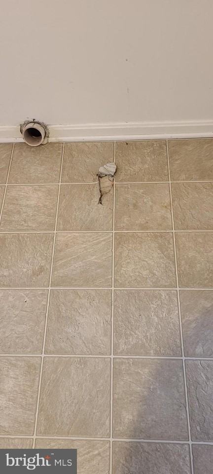 319 Pendleton Dr #D - Photo 3 of 30