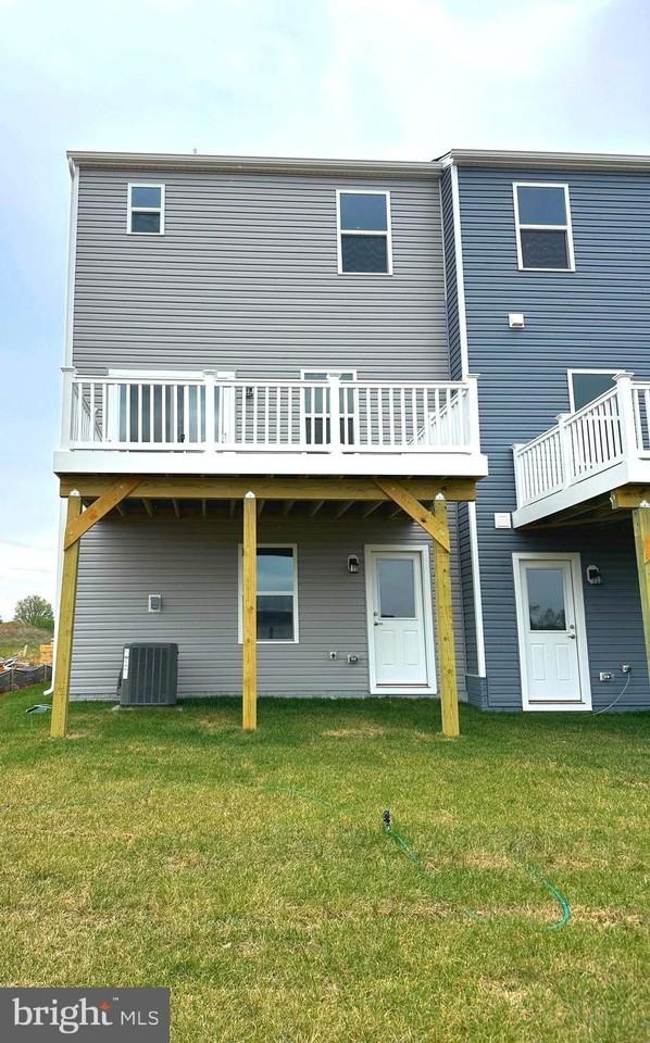 369 Huntwellwest Blvd - Photo 3 of 41