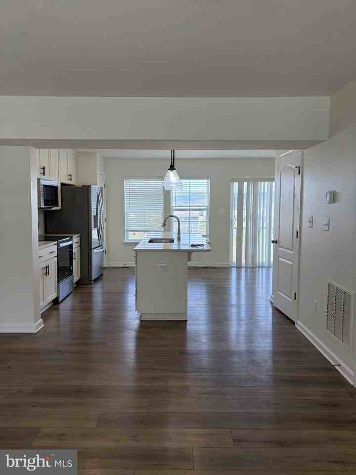 40 Orchard Green Dr - Photo 4 of 34