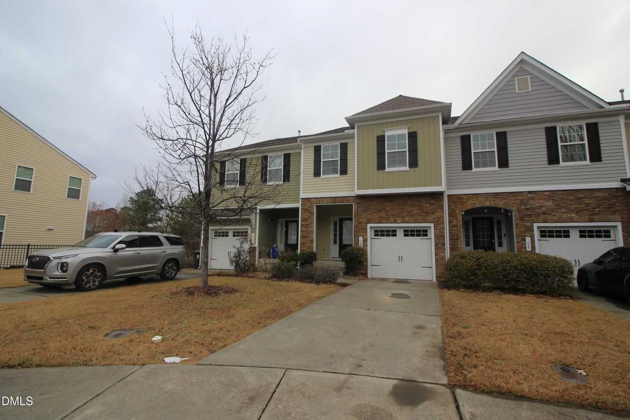 1025 Havenbrook Dr - Photo 2 of 21