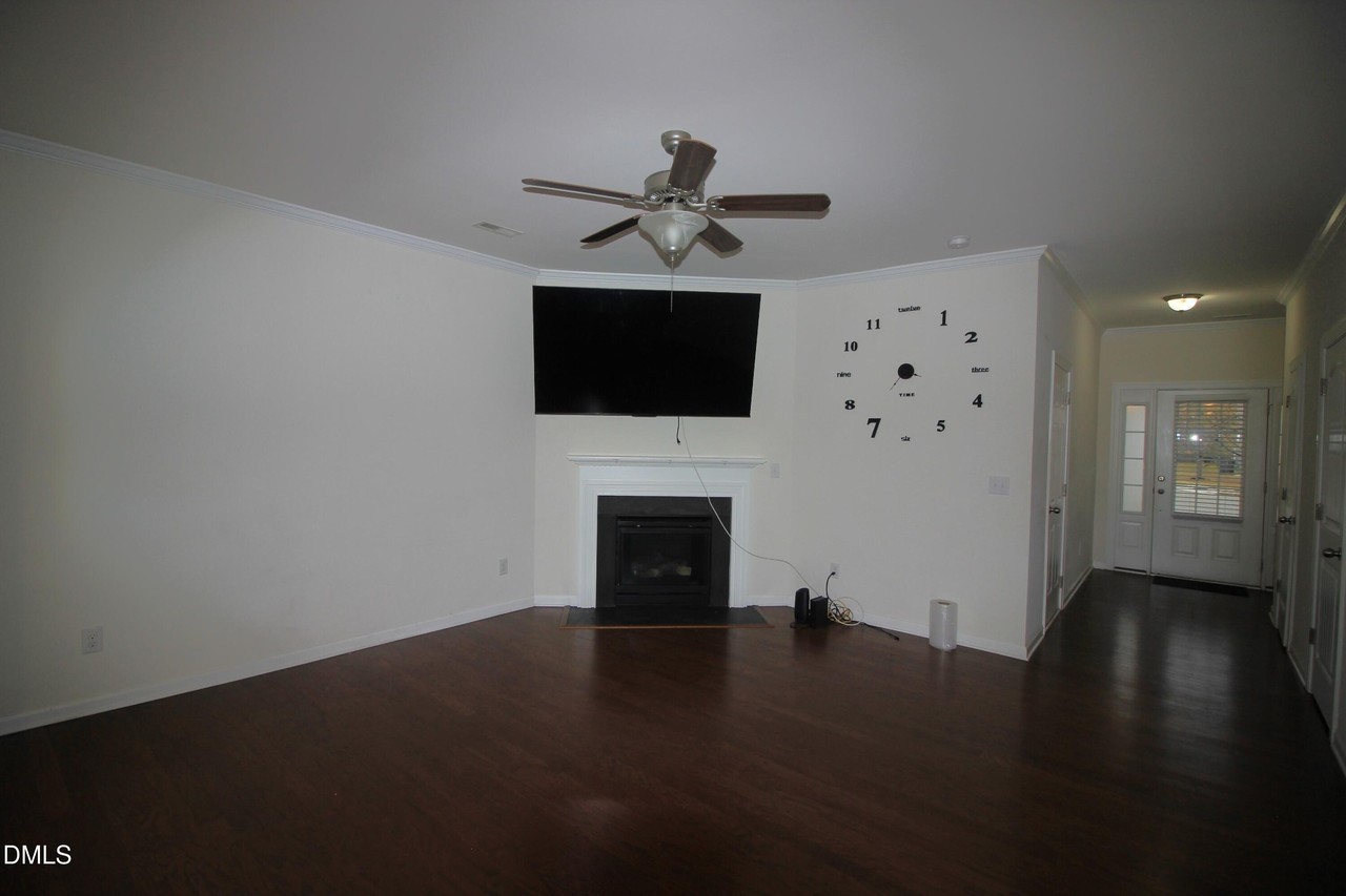 1025 Havenbrook Dr - Photo 3 of 21