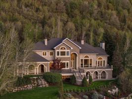 featured image of 3222 E Eagle View Cir